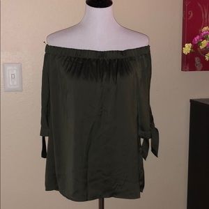 H&M Off the Shoulder Top